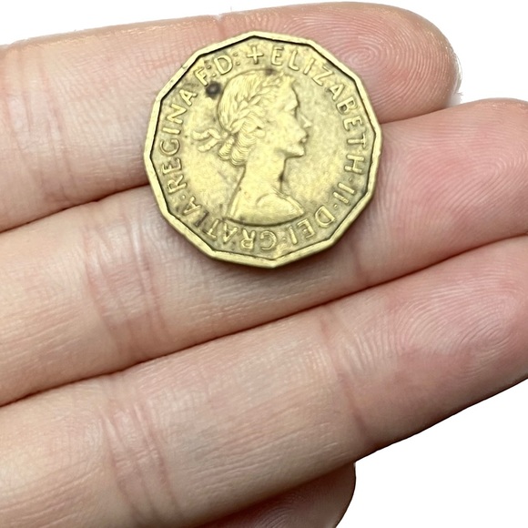 🎈$5 add on - 1960 THREE PENCE - Elizabeth II - Picture 2 of 5